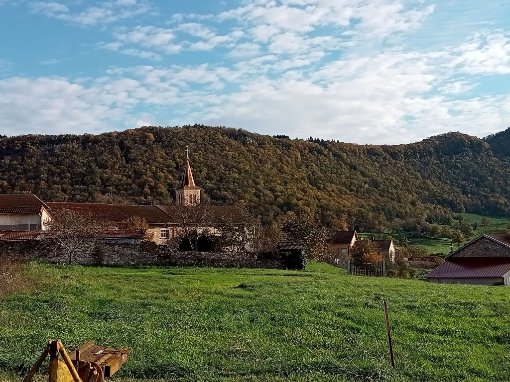 vue de l'église de cornod